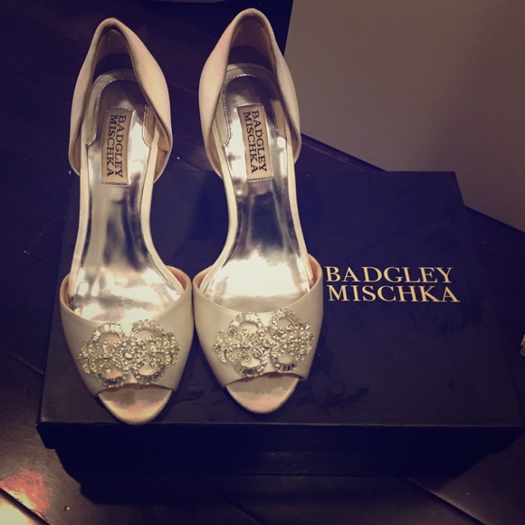 My Badgley Mischka Wedding Shoes!