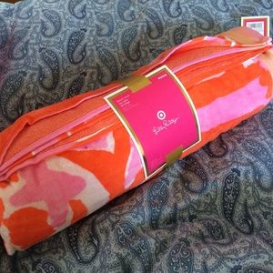Lilly Pulitzer towel