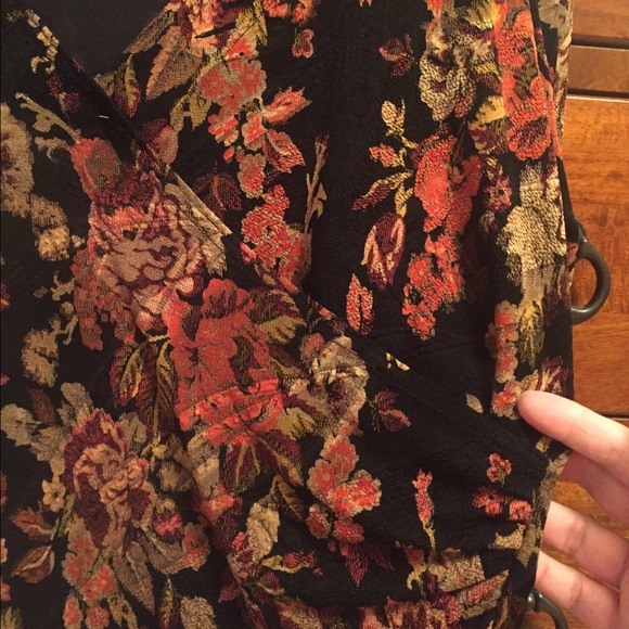 Top - Picture 2 of 2