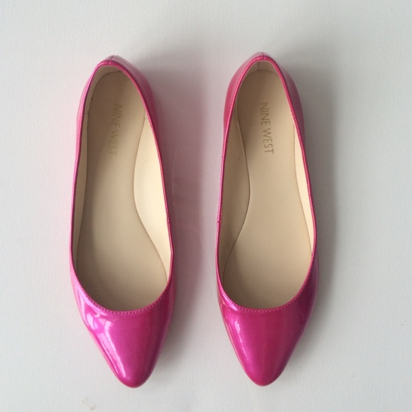 Pointy flats pink