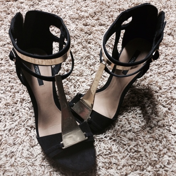 Black and gold 4 inch heal dress heels