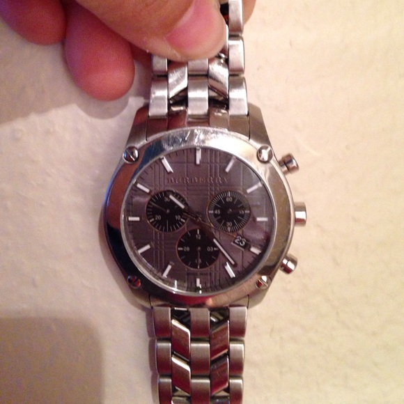Burberry unisex watch, great conditions!!
