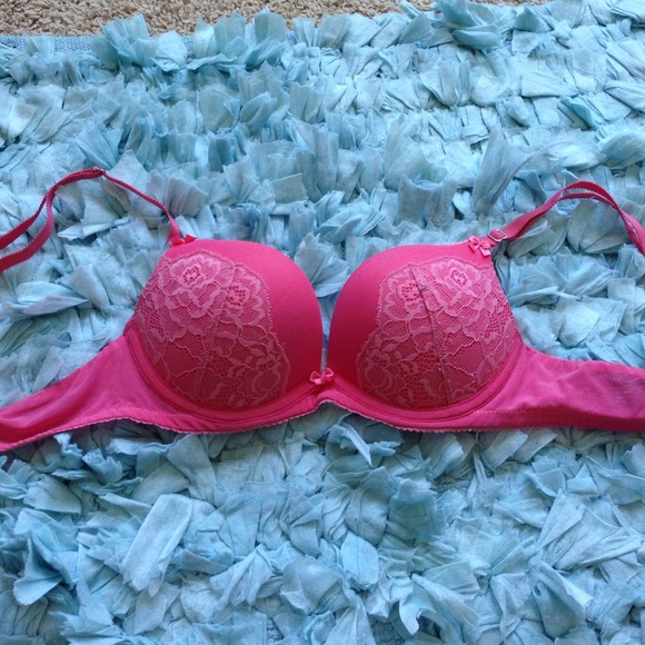 Adds two cup sizes Aerie bra