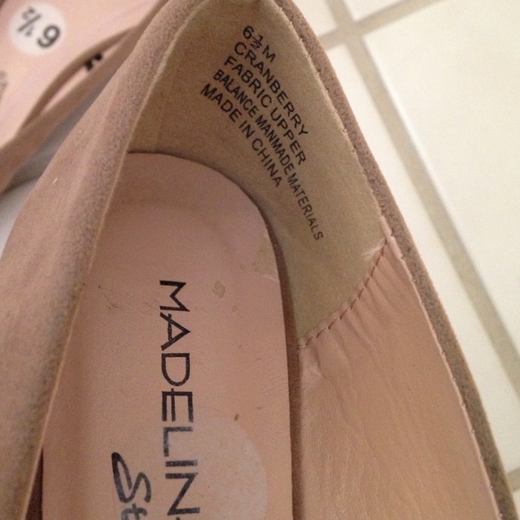 Bow flats - Picture 2 of 4