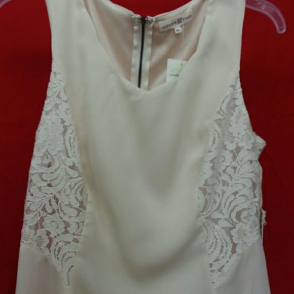 Awsome  Spring Dress - Picture 2 of 4