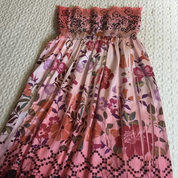 Beautiful strapless Dress