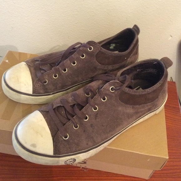 Ugg brown suede sneakers size 8