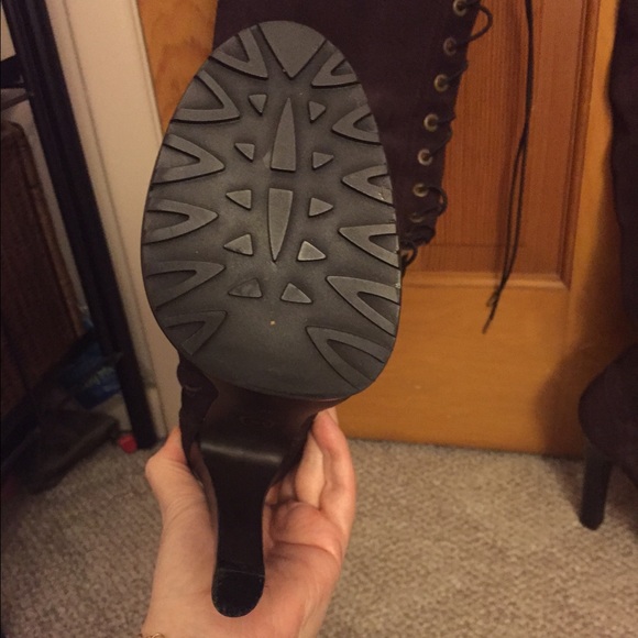 Alexander McQueenOver The Knee Boot in Merlot! 39 - Picture 4 of 4