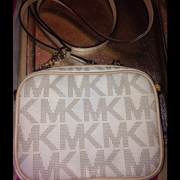 Michael Kors White Crossbody Purse - Picture 2 of 4