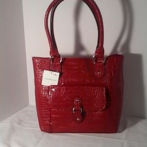 Florence shopper. Barn red. Croc style.