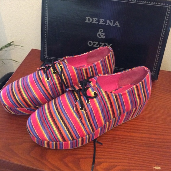 Deena & Ozzy platform striped canvas shoes - Picture 1 of 4