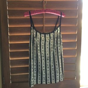 Hot Topic - Lip Service Sleeveless 2XL