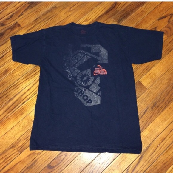 🐾 Men's Alien Workshop Tshirt