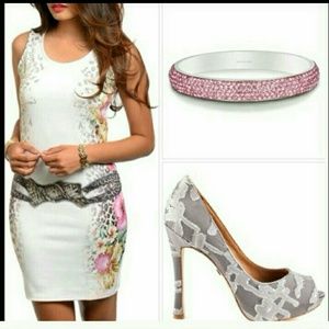 Beautiful white embelished dress - nwt