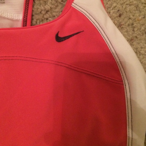 Nike running top. - Picture 2 of 2
