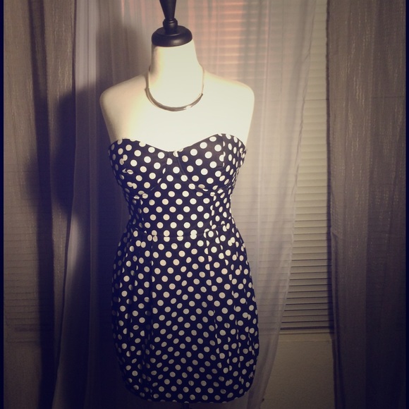 Pretty BLACK & WHITE DRESS 🙌