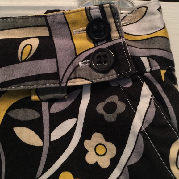 Tracy Evans shorts - Picture 2 of 3