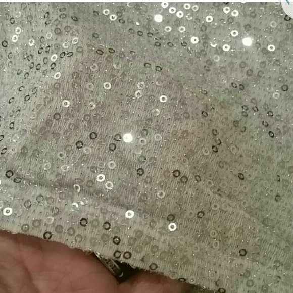 Express white & silver sparkly tank - Picture 2 of 2