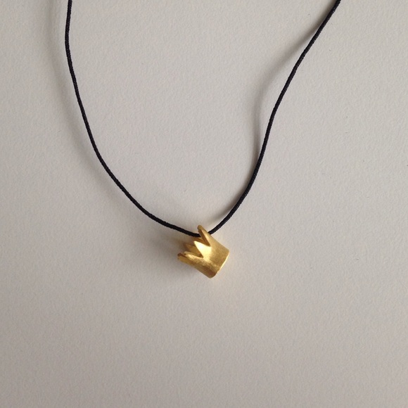 18k gold plated 925 sterling silver crown necklace