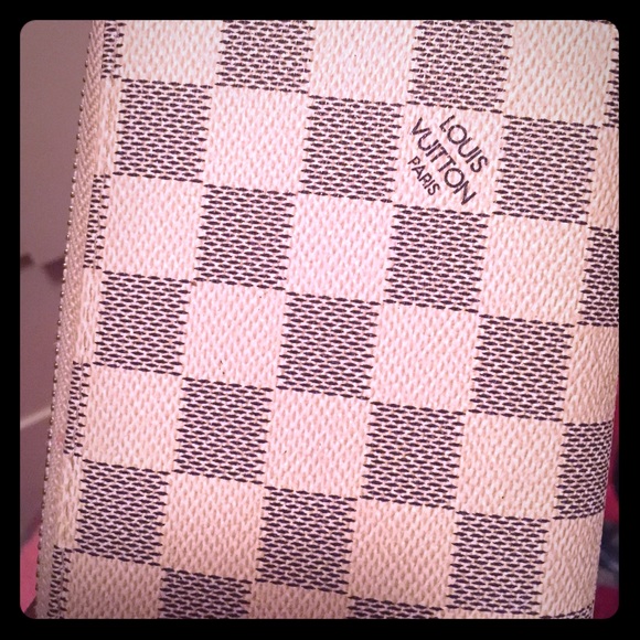 White Checkeded Double Zipper Wallet 🎉
