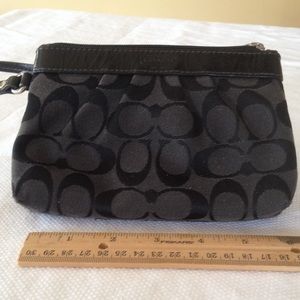 Coach wristlet (authentic)