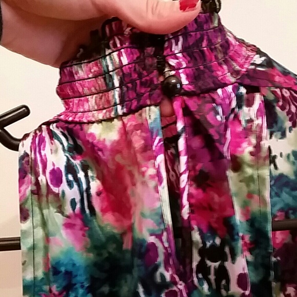 Gorgeous floral silky blouse - Picture 4 of 4