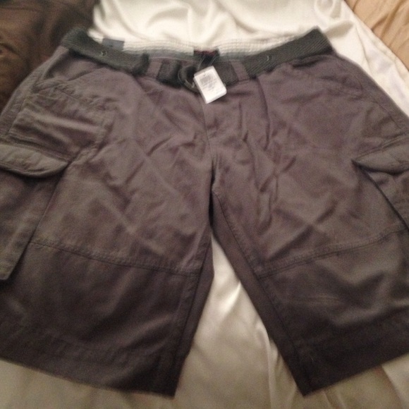 Sold❤️ in a ️bundle Mens gray cargo shorts