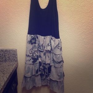 Black/grey tiered dress