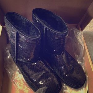 Sparkly black ugg boots NEW condition!