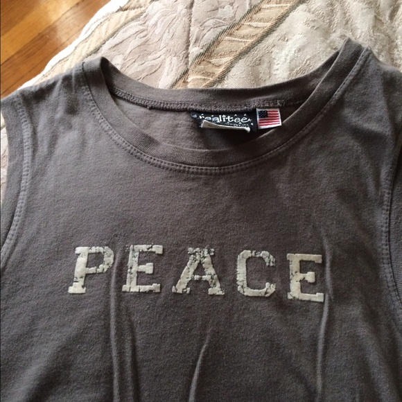 New listings :: tops - Picture 2 of 4