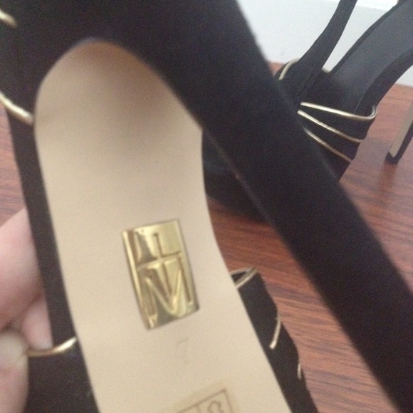 Truth or Dare by Madonna platform pumps - Picture 4 of 4