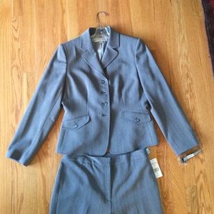 Tahari 2-piece grey suit (pants & jacket)