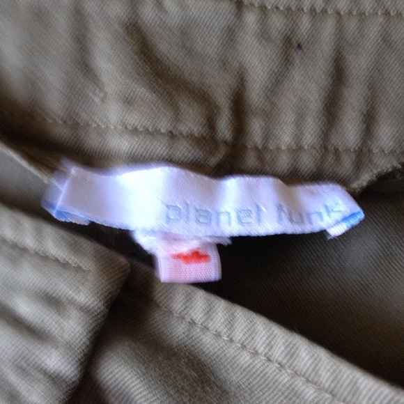 Sweet Cargo Pants with pretty embroidered rose🌹 - Picture 3 of 4