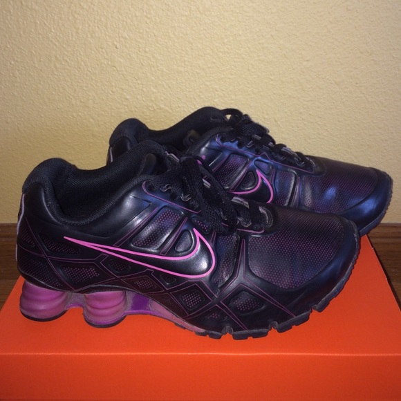 Nike Shocks