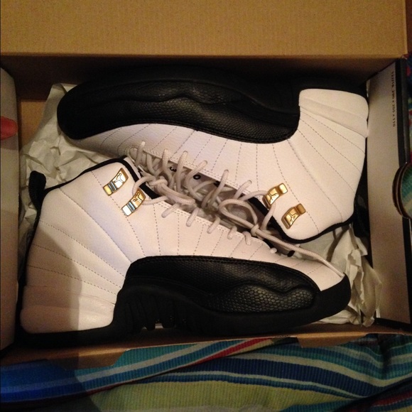 DS Taxi 12s.