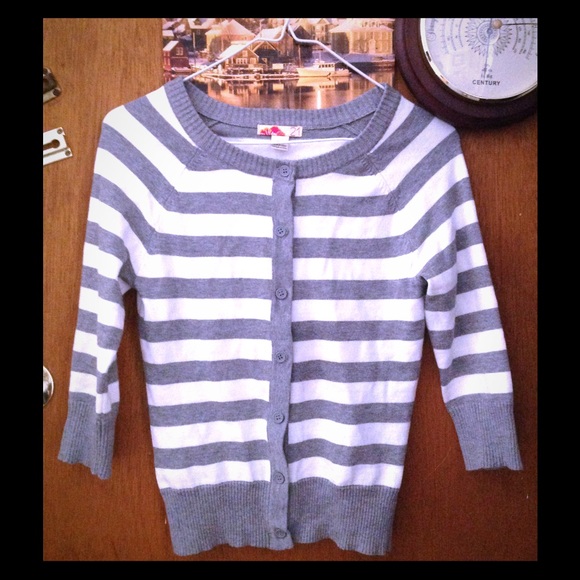Forever 21 Sweater