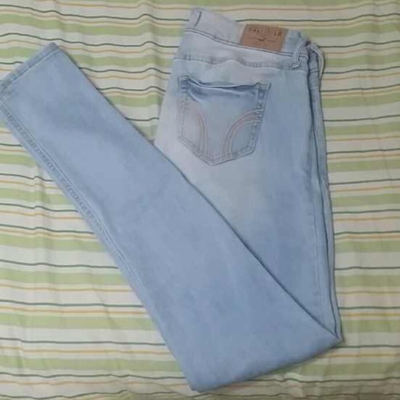 Light wash hollister jeans