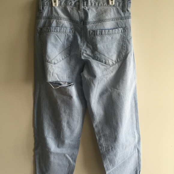 OVERSIZED DISTRESSED BF JEANS - Picture 2 of 4