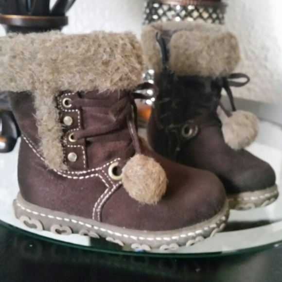 Toddler girl's boots 7