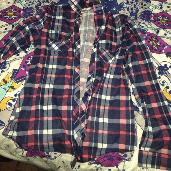 Long sleeve plaid shirt