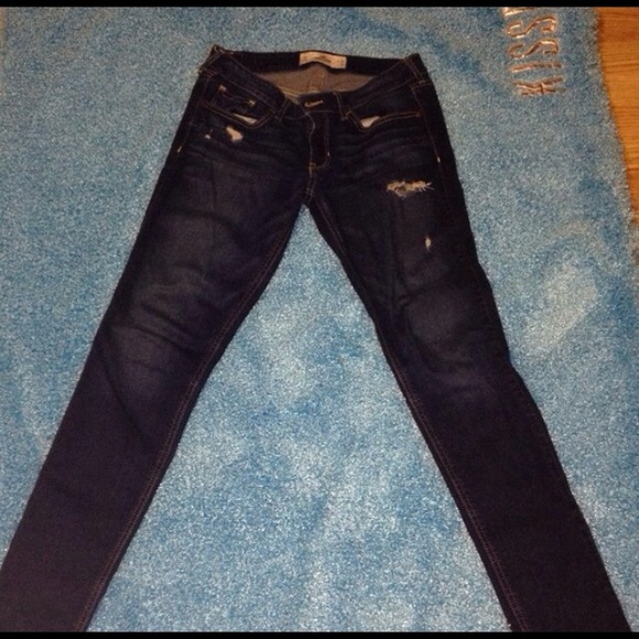 Hollister jeans! - Picture 1 of 4