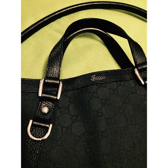 🎉SOLD 🎉 💚❤️Gucci Abbey Covertible Tote❤️💚 - Picture 2 of 4