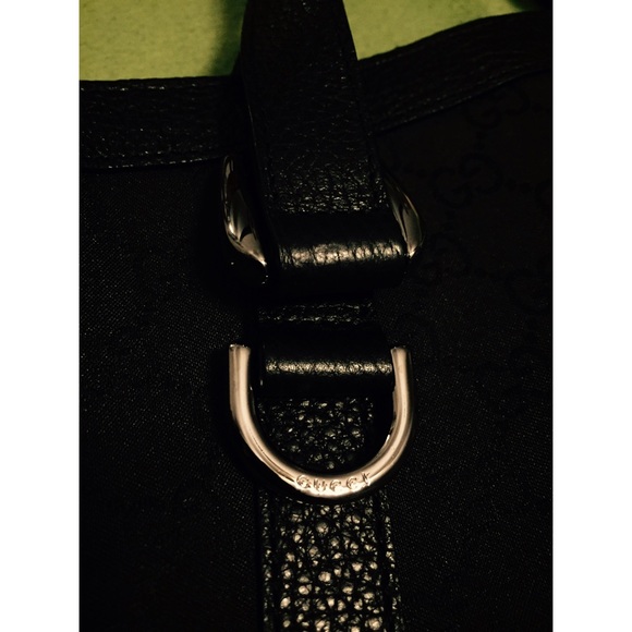 🎉SOLD 🎉 💚❤️Gucci Abbey Covertible Tote❤️💚 - Picture 3 of 4