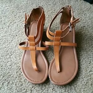 Express sandals