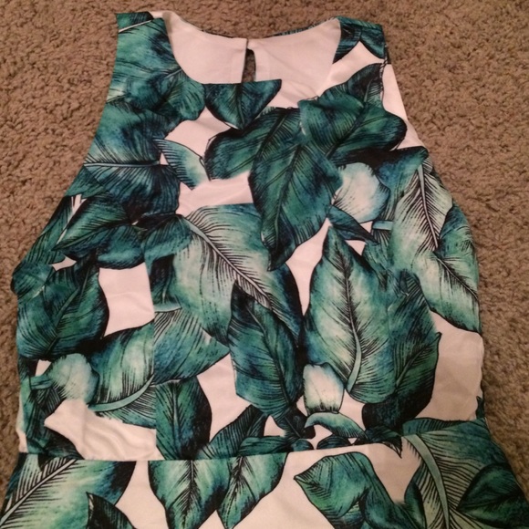 the CUTEST summer dress. - Picture 2 of 4