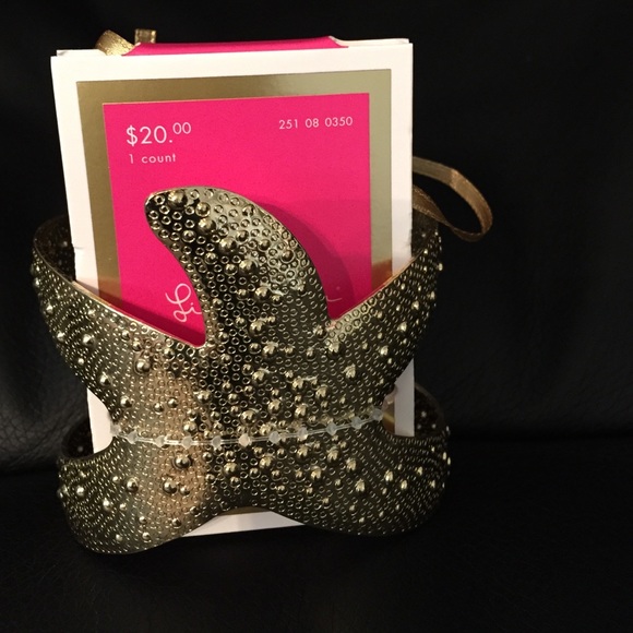 Starfish cuff