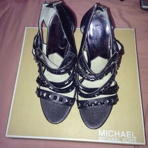 Michael Kors Aria Platform Sandals 🔥