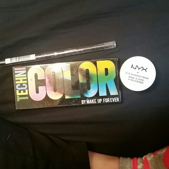 Techni color by makeup forever