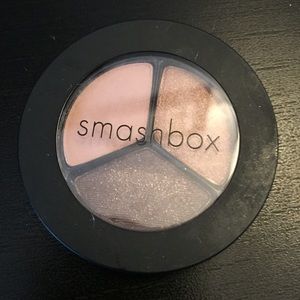 Smashbox eyeshadow trio