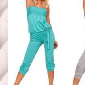 New mint green cotton romper. Size Medium